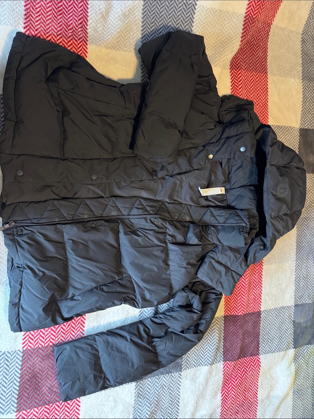 Lululemon Black Hooded Puffer Coat - Women's Insulated Winter Jacket